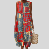 Rotes Kleid mit Patchworkmuster