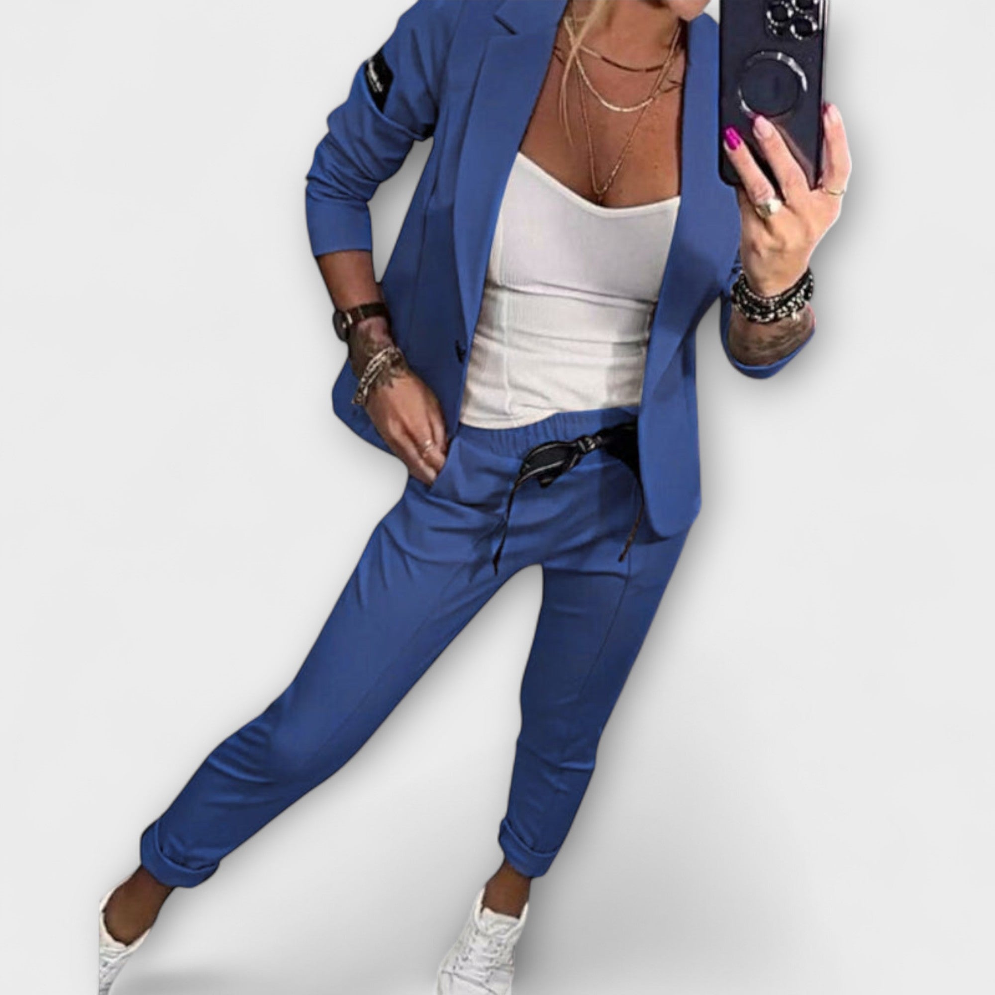 Malou - Beiges Set mit Top, Blazer und Hose