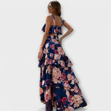 Buntes Sommer-Strand-Outfit mit Maxi-Rock