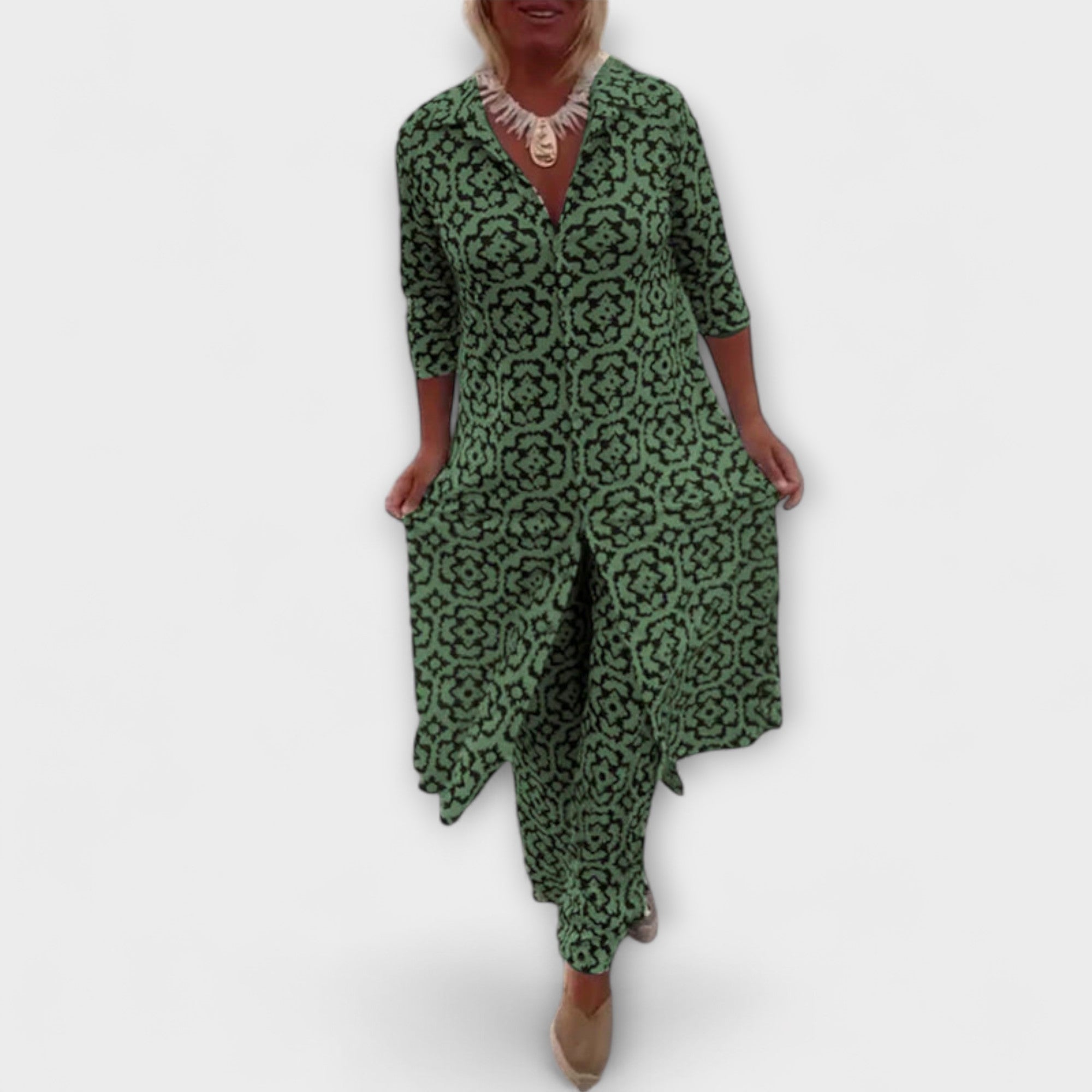 Camilla - Schwarz-weisses Set mit geometrischem Print
