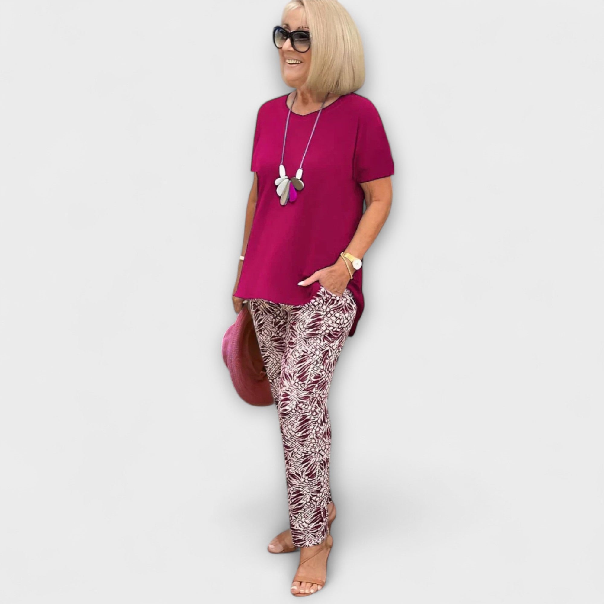 Arielle - Dunkelblaues Sommer-Ensemble mit Print