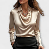 Meli – Glänzende Bluse in Champagnerfarben mit Raffung