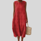 Rostrotes Leinenkleid mit Lochmuster