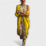 Charlotte - Gelbes Kleid mit passendem Pailletten-Cardigan