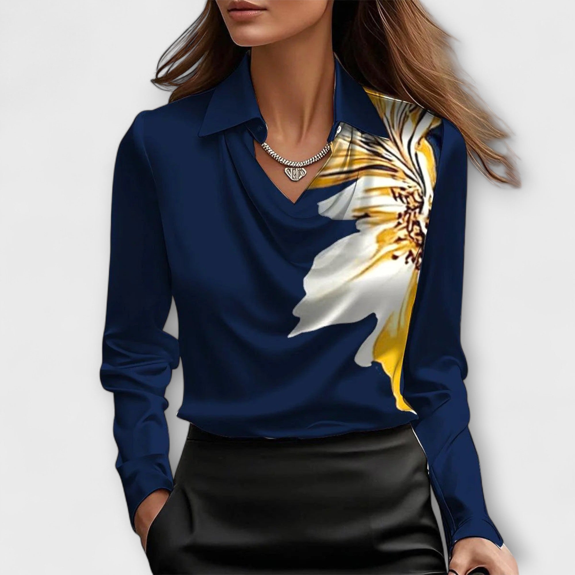 Meli – Glänzende Bluse in Champagnerfarben mit Raffung