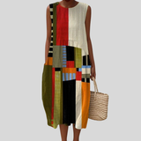 Vestido colorido com patchwork geométrico