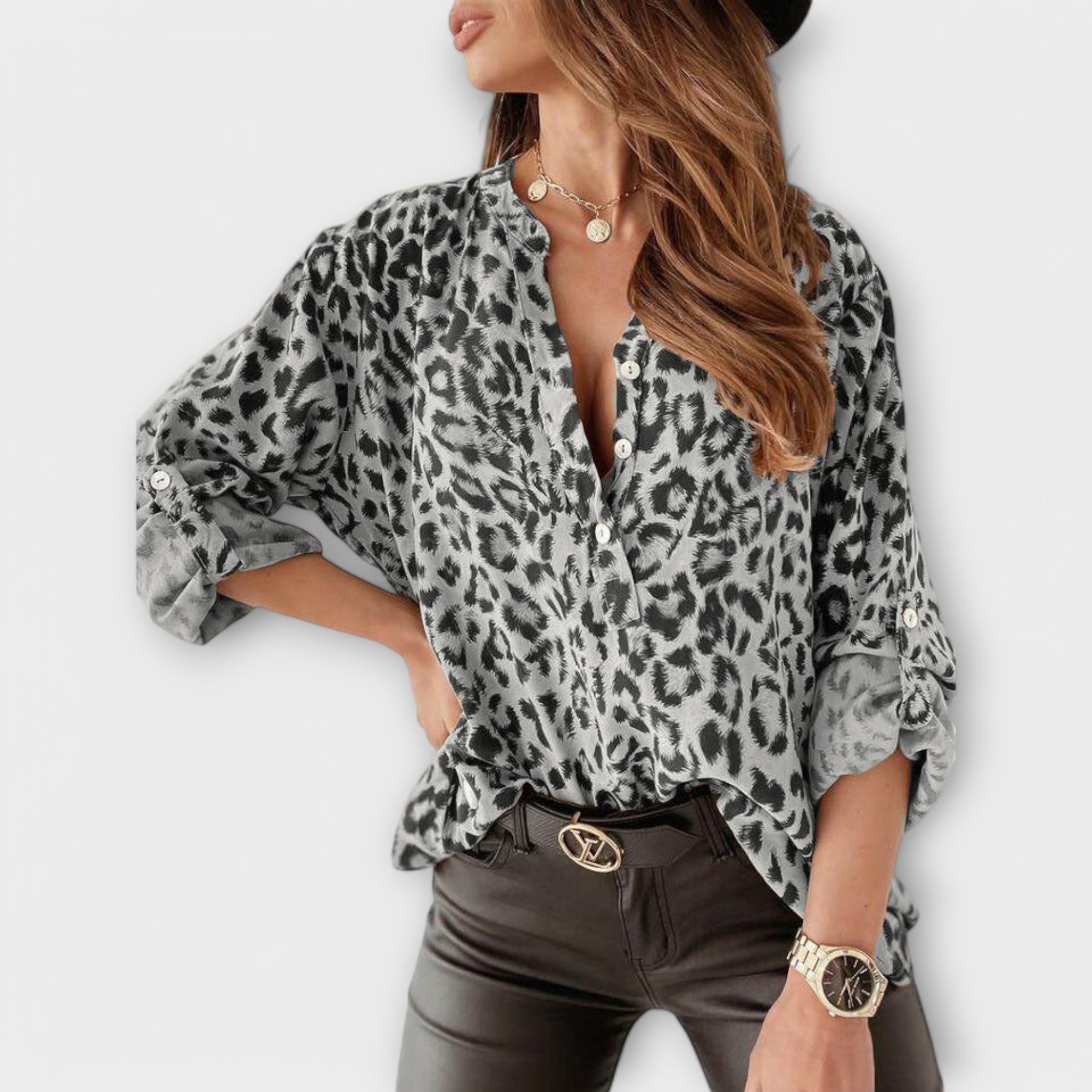 Clara – Modische Bluse mit Leopardenmuster