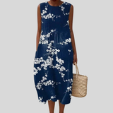 Dunkelblaues Kleid mit Kirschblüten