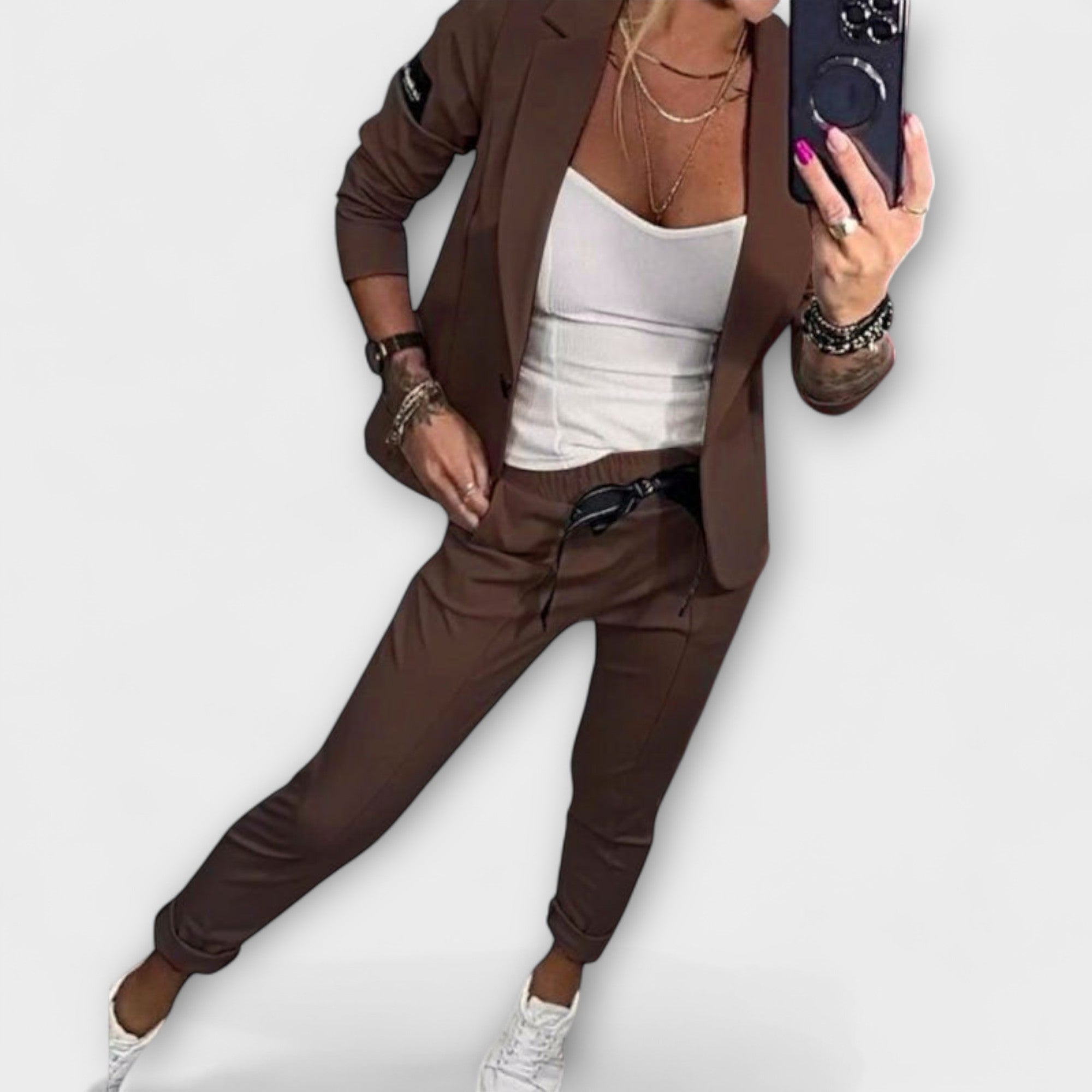 Malou - Beiges Set mit Top, Blazer und Hose