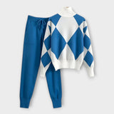 Laura - Khakifarbenes Set mit Raute-Pullover