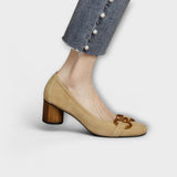 Mathilde – Pumps mit goldener Schnalle