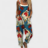 Clémence - Blaue Latzhose mit Hahnmotiv
