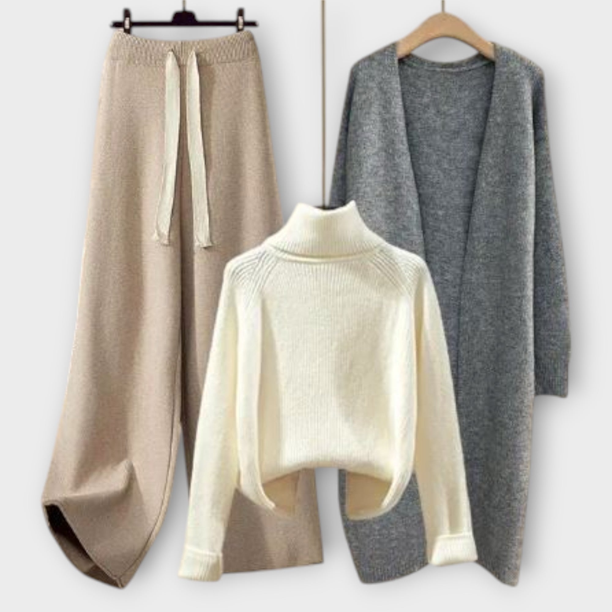 Flair - Beiges dreiteiliges Strick-Set