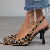 Liorina – Khakifarbene Pumps mit Leopardenmuster und spitzer Zehenpartie