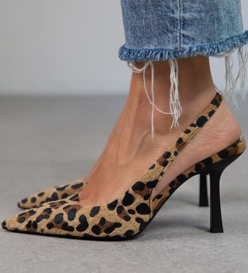 Liorina – Khakifarbene Pumps mit Leopardenmuster und spitzer Zehenpartie