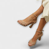 Reinhilde – Nude Stiletto-Sandaletten