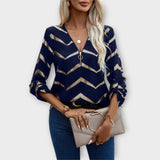 Emma – Dunkelblaue Bluse mit goldfarbenem Zickzackmuster