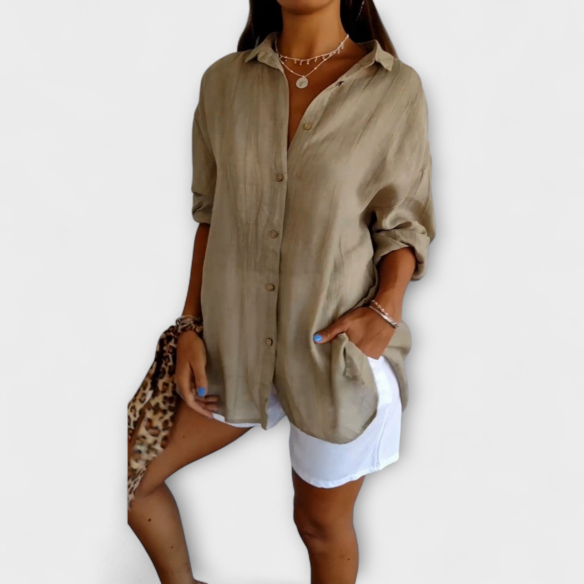 Saskia – Elegante Leinenbluse in Hellblau